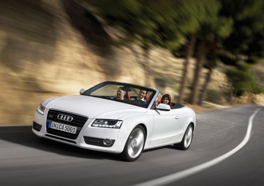  Audi A5 Cabriolet 3.0 TDI 2009 года  (фото 39 из 72)